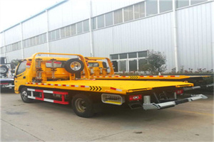 新建附近拖车救援搭电